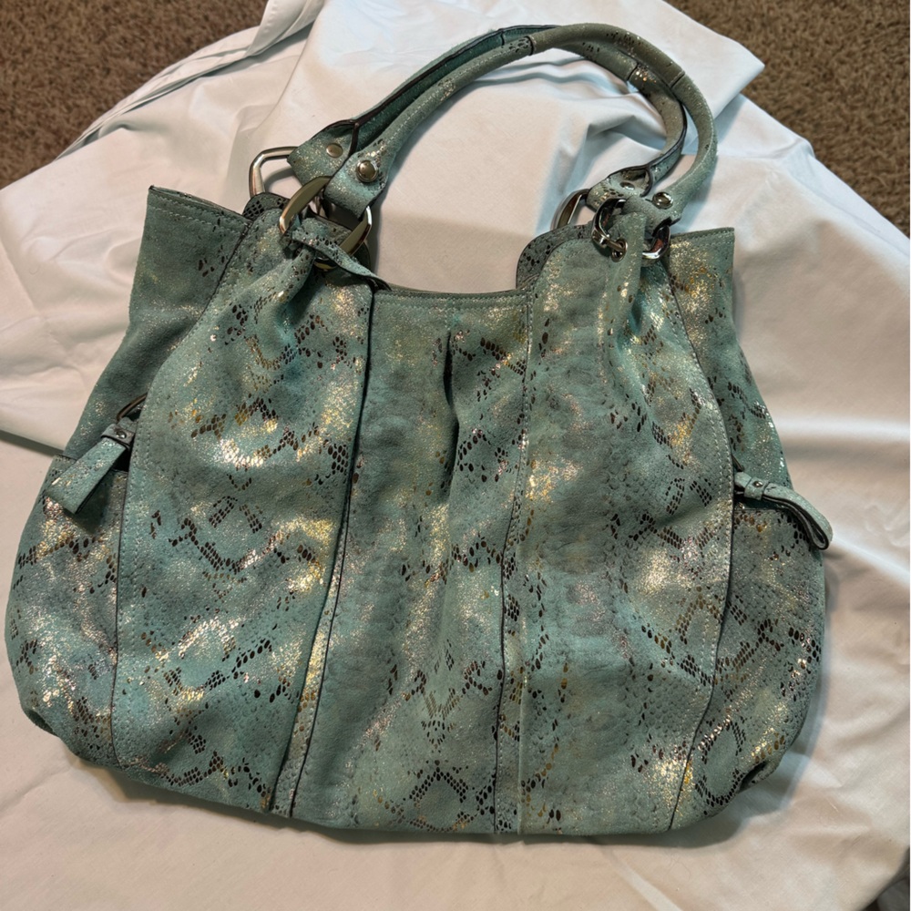 Beautiful light turquoise bag!